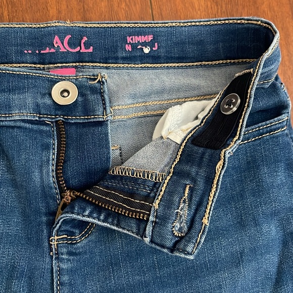 Girl Capri Shorts - Picture 3 of 6